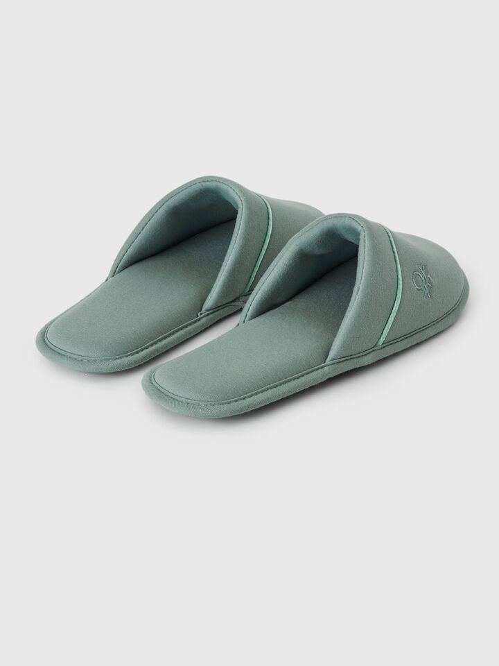SLIPPERS image number 3